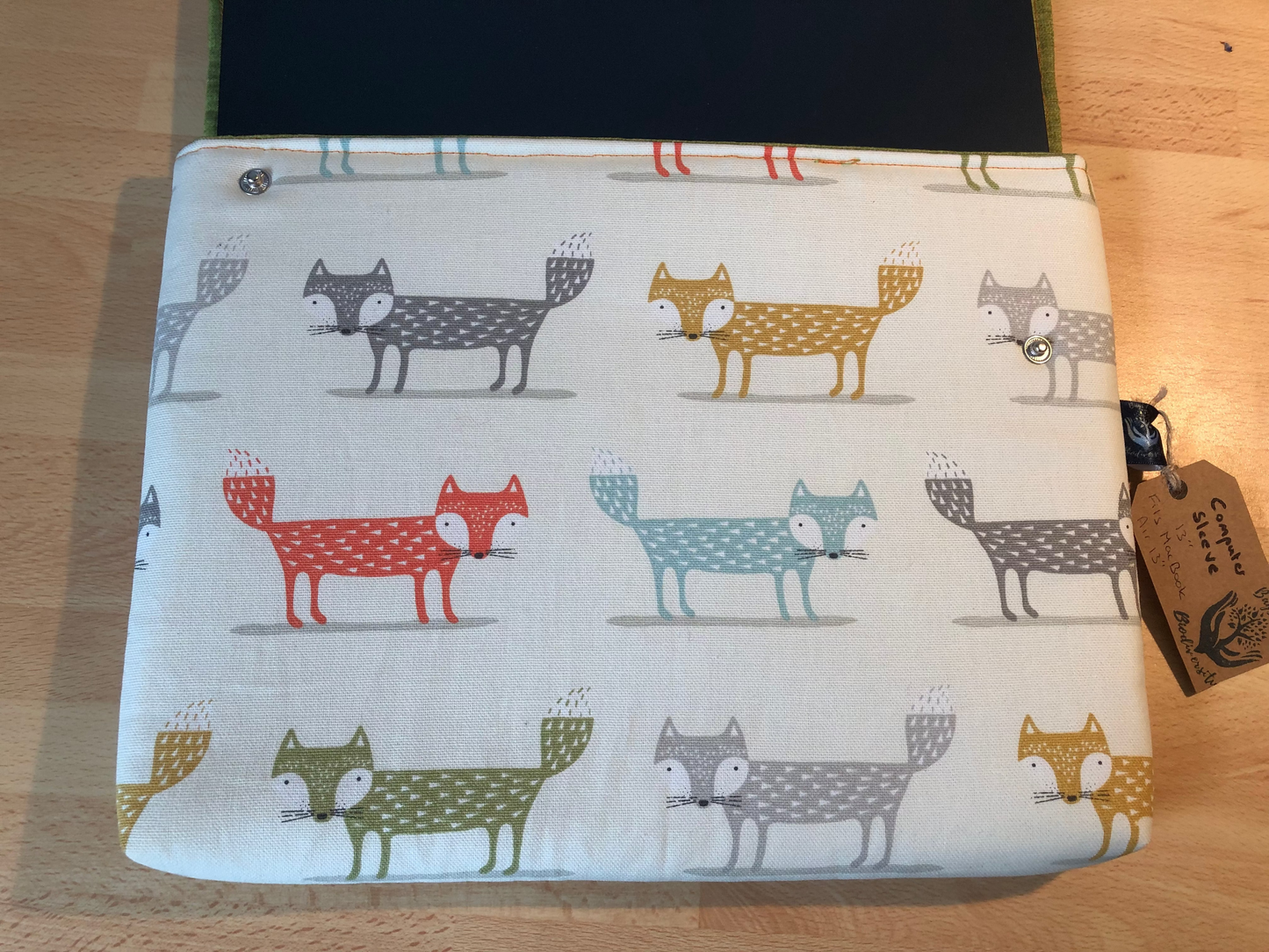 foxy laptop sleeve for 13 inch Macbook and other 13 inch screens