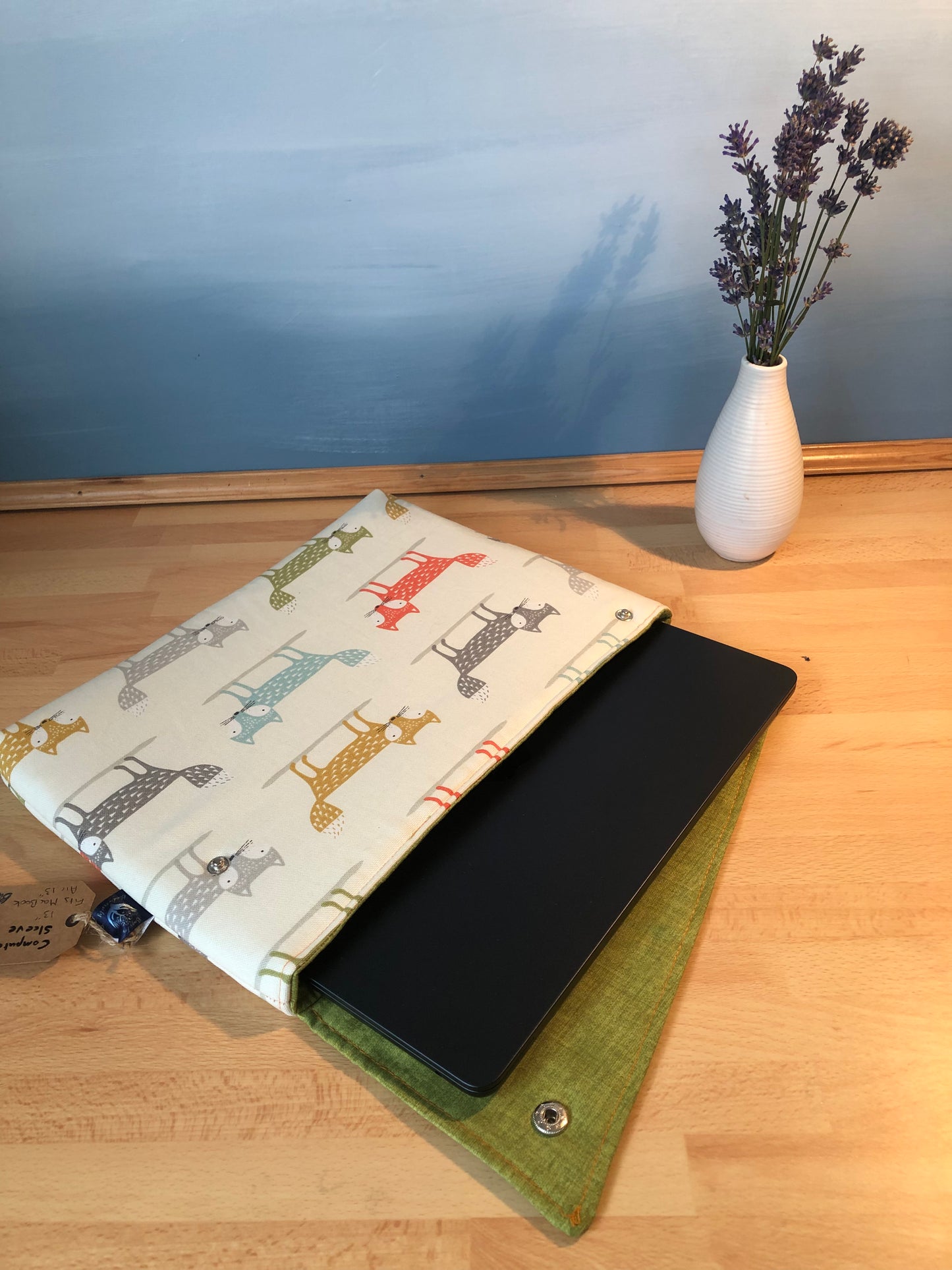 foxy laptop sleeve for 13 inch Macbook and other 13 inch screens