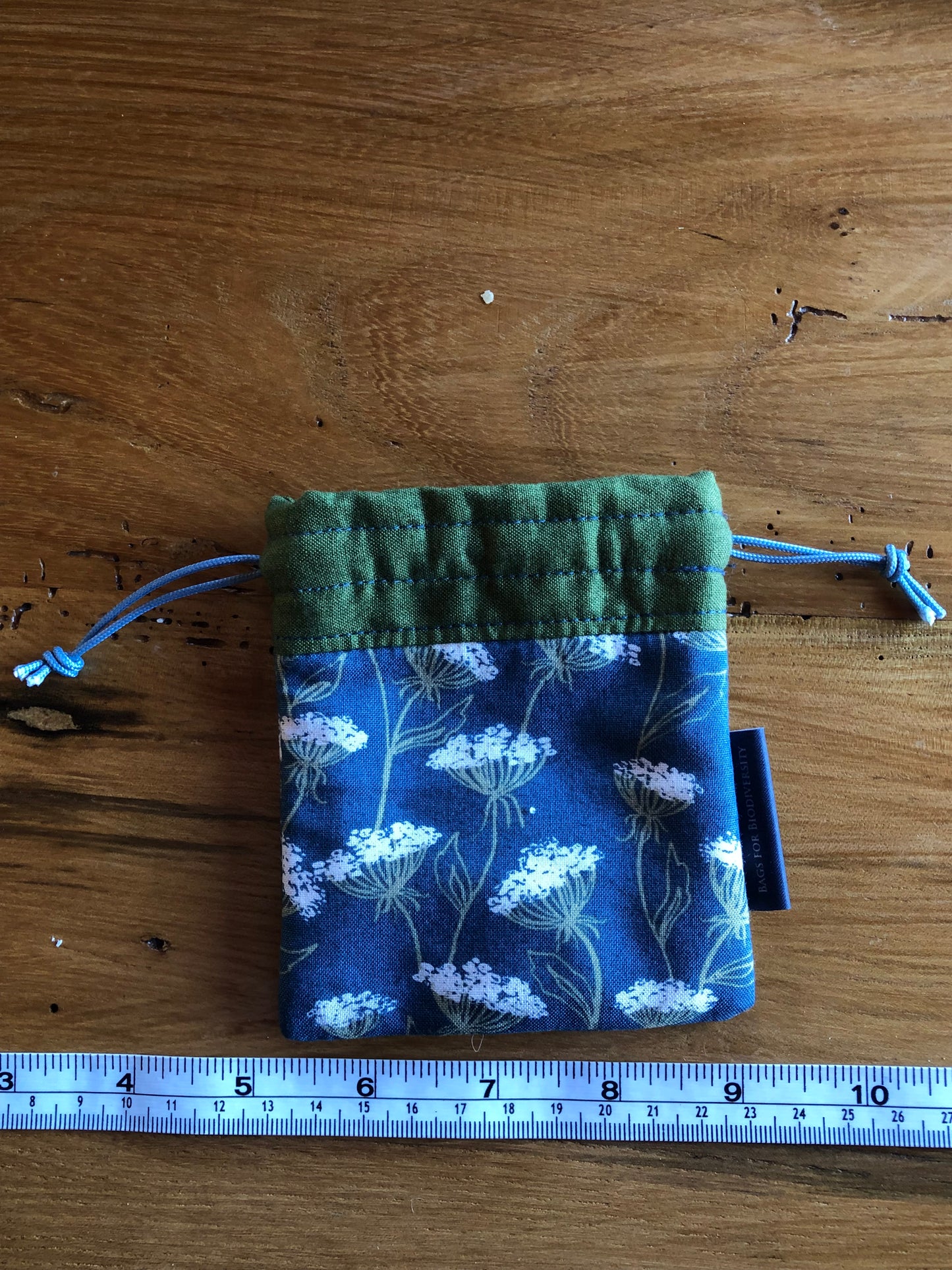 cow parsley, padded  drawstring pouch for jewellery, cables or coins, with blue drawstring