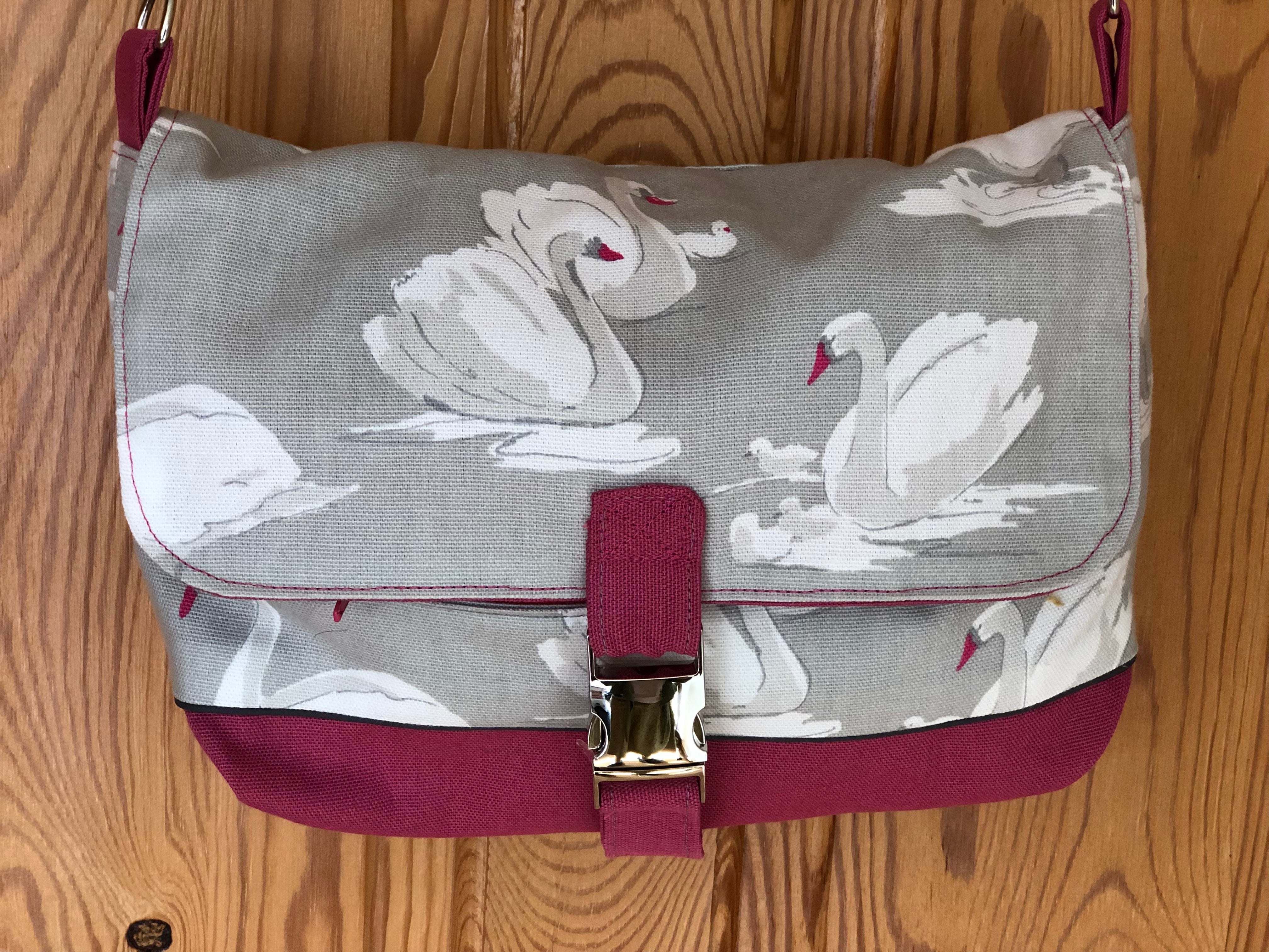 Grey and pink swan pattern shoulder bag